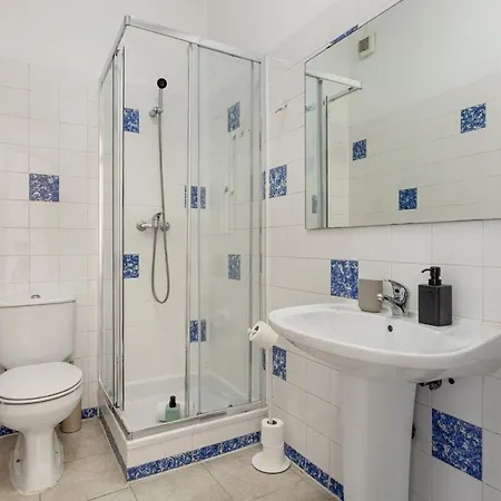Guestready - Charming Flat Near Graca Fence Daire