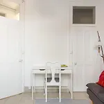 Guestready - Charming Flat Near Graca Fence Lisboa