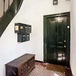 Guestready - Charming Flat Near Graca Fence