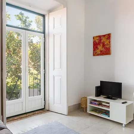 Appartamento Joivy Charming Flat Near Cerca Da Graca