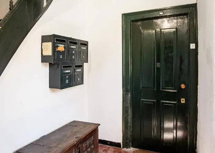 Guestready - Charming Flat Near Graca Fence