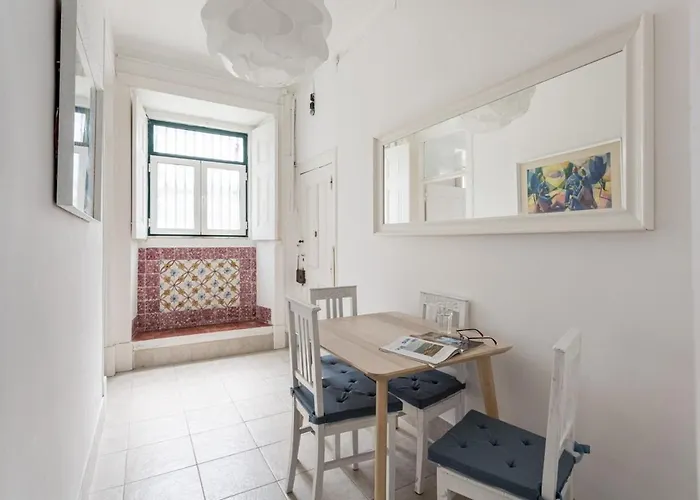 Guestready - Charming Flat Near Graca Fence *