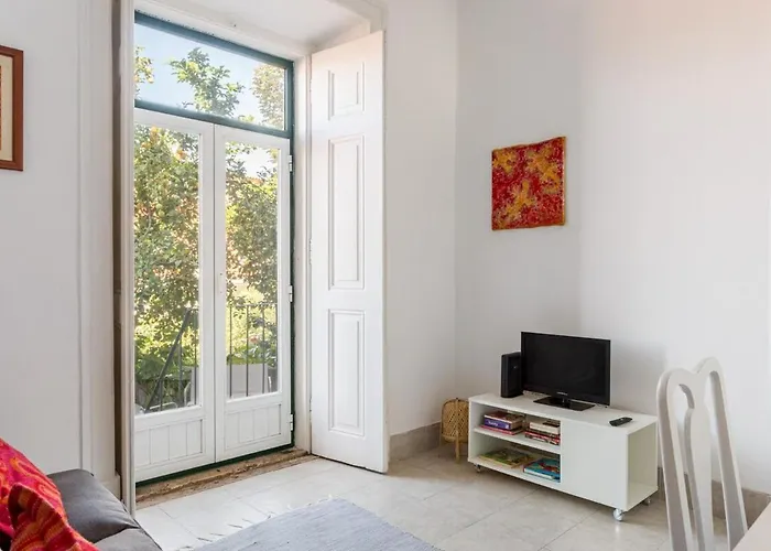 Guestready - Charming Flat Near Graca Fence * Lisboa